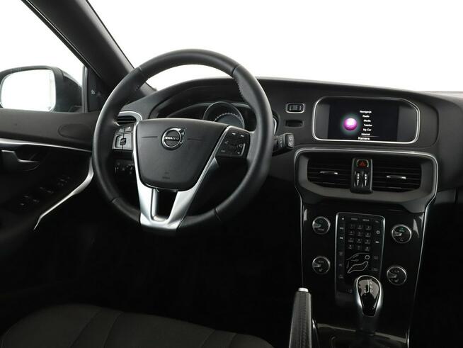 Volvo V40 Cross Country 2.0d Automat Cross Country Navi Tempomat Grzane Fotele TFT LED Kamera