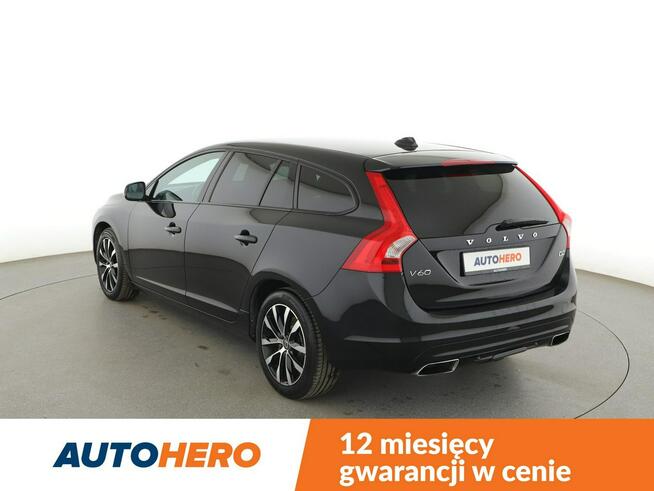 Volvo V60 2.0D Dynamic Edition Klima Nawigacja Tempomat Skóra ParkAssist TFT LED