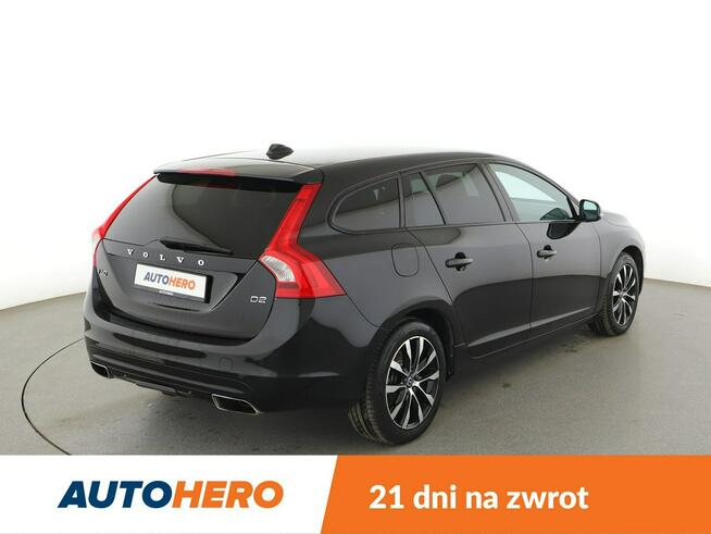 Volvo V60 2.0D Dynamic Edition Klima Nawigacja Tempomat Skóra ParkAssist TFT LED