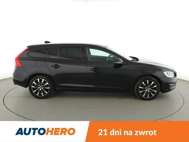 Volvo V60 2.0D Dynamic Edition Klima Nawigacja Tempomat Skóra ParkAssist TFT LED