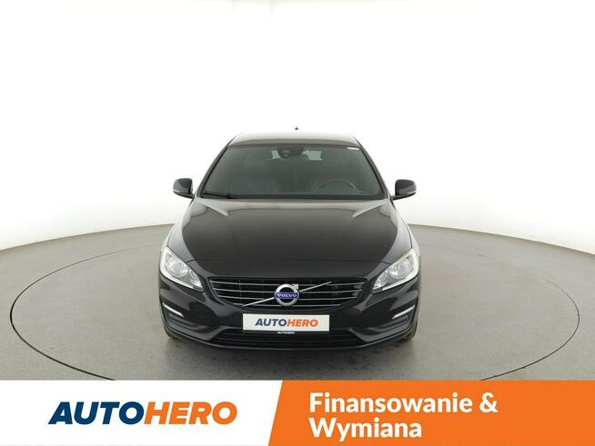Volvo V60 2.0D Dynamic Edition Klima Nawigacja Tempomat Skóra ParkAssist TFT LED