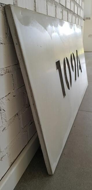 Beton architektoniczny–umywalki, blaty, oświetlenie, el.grod