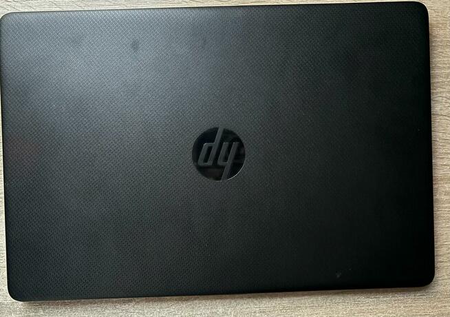 Sprzedam laptopa wraz z akcesoriami