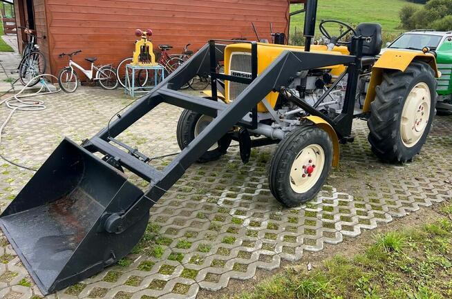 Sprzedam Ciągnik rolniczy Ursus C-330 z ładowaczem (TUR)