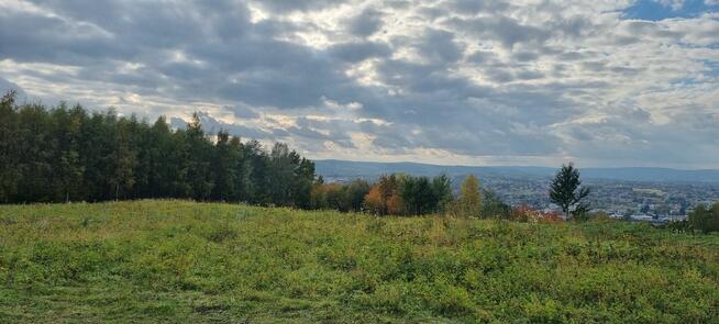 Atrakcyjna działka widokowa z warunkami zabudowy