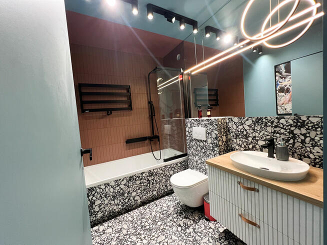 Nowoczesne umeblowane mieszkanie • po generalnym remoncie