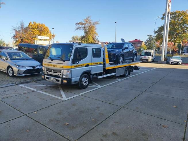 Auto Laweta holowanie platforma hydrauliczna Pomoc drogowa w