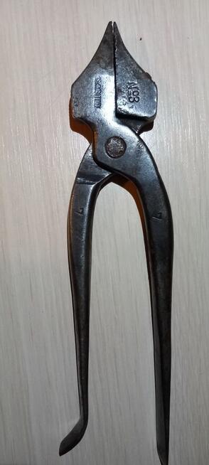 Antyczne szczypce kaletnicze szewskie