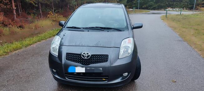 Toyota Yaris 1.3 benzyna**czujniki parkowania**hak**
