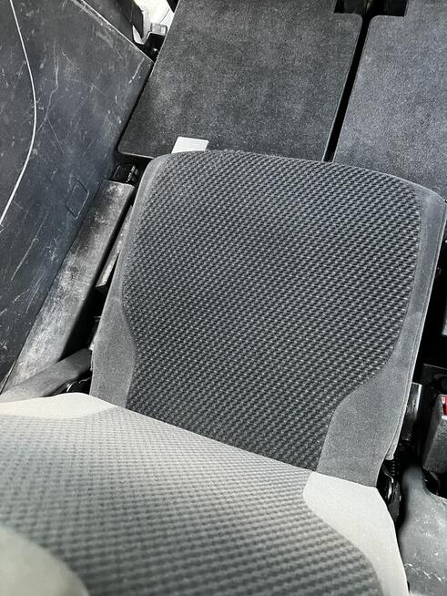 Profesjonalne czyszczenie mebli i tapicerki samochodowej