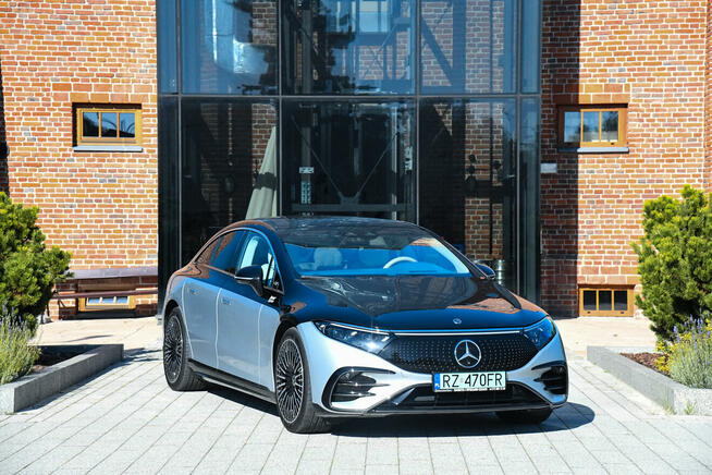 LuxuryTour Rzeszów Przewóz osób w segmencie Business & VIP