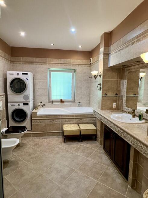 Stylowe 4-pokojowe mieszkanie w centrum Bielska-Białej 118m2