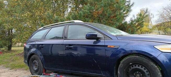 sprzedam forda mondeo MK4 na części kod lakieru E6