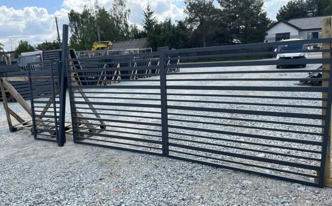 Brama dwuskrzydłowa 4,0x1,5 furtka, słupki 7x7, NUMER 012