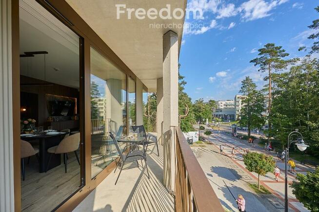 Apart 3 pok. nad promenadą, duży narożny taras.