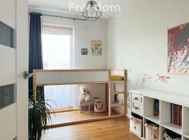 Jasne 3 pokoje+ balkon + loggia +komórka+ garaż