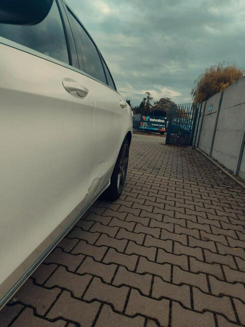 Mercedes C 180 Prywatny * Zarejestrowany * Serwisowany * Felgi AMG * Skóra
