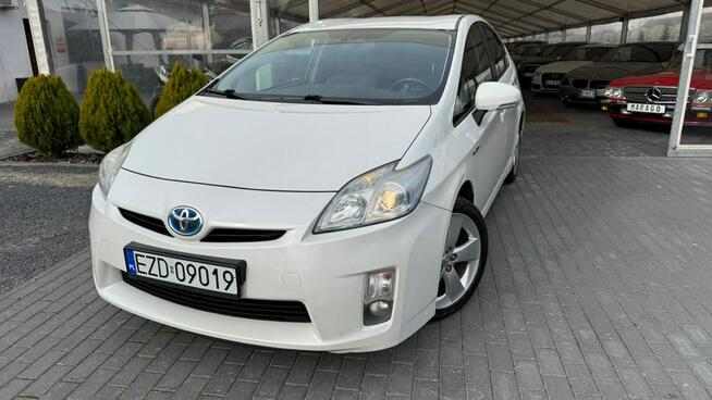 Toyota Prius 1.8 Benzyna HYBRYDA* 180 KM* Automat* Zarejestrowana*
