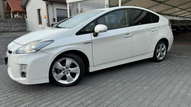 Toyota Prius 1.8 Benzyna HYBRYDA* 180 KM* Automat* Zarejestrowana*