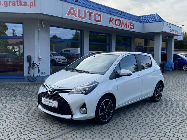 Toyota Yaris 1.3 99KMBiała perła,Panorama,Kamera,Navi