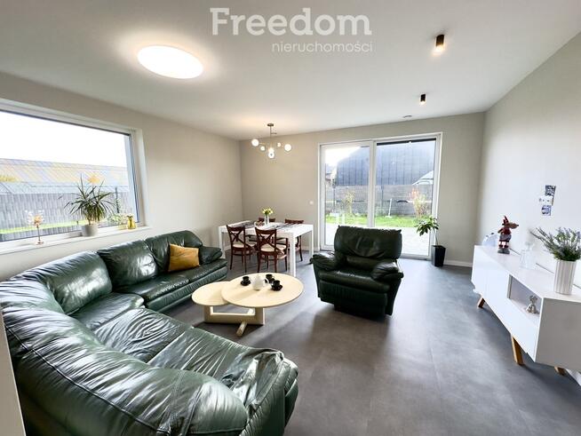 Nowoczesny dom przy lesie w Smolnicy