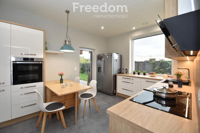 Nowoczesny dom przy lesie w Smolnicy