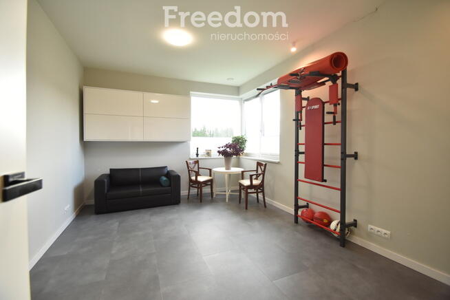 Nowoczesny dom przy lesie w Smolnicy