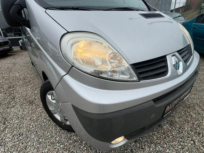 Renault Trafic 2.0dci*115PS*153.000KM*Bose*Hak*Navi*Tempomat*9-osobowy*Opłacony
