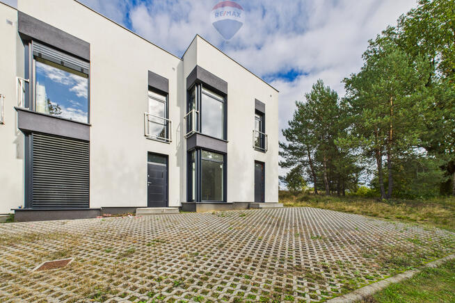 Na sprzedaż nowoczesny dom w zabudowie szeregowej