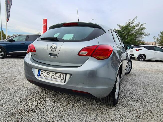 Opel Astra GAZ 1.6 115KM Klimatyzacja Tempomat Halogeny Opony Zimowe Gratis