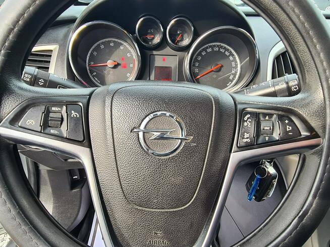 Opel Astra GAZ 1.6 115KM Klimatyzacja Tempomat Halogeny Opony Zimowe Gratis