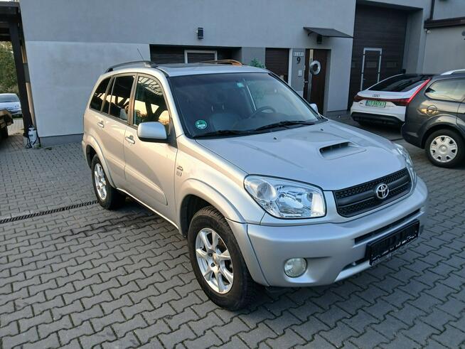 Toyota RAV-4 2.0D4D lift 4X4 skóry klimatronik tempomat alufelgi podgrz fotele