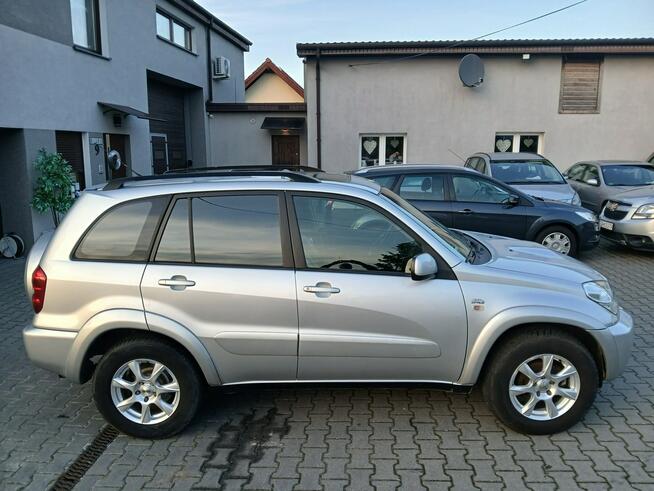 Toyota RAV-4 2.0D4D lift 4X4 skóry klimatronik tempomat alufelgi podgrz fotele