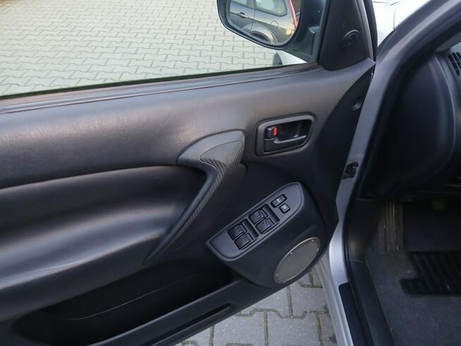 Toyota RAV-4 2.0D4D lift 4X4 skóry klimatronik tempomat alufelgi podgrz fotele