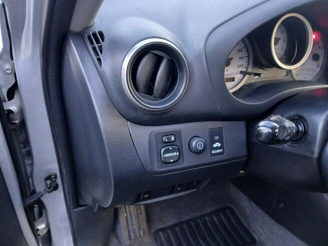 Toyota RAV-4 2.0D4D lift 4X4 skóry klimatronik tempomat alufelgi podgrz fotele