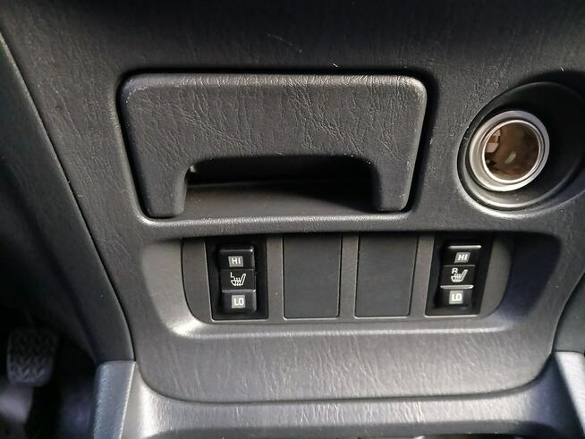 Toyota RAV-4 2.0D4D lift 4X4 skóry klimatronik tempomat alufelgi podgrz fotele