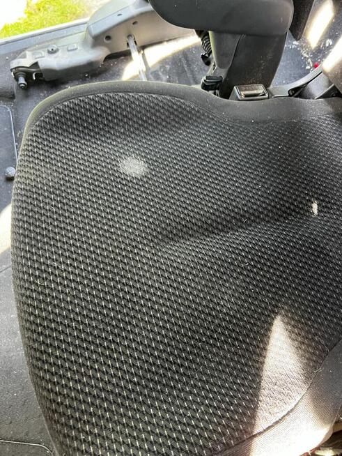 Profesjonalne czyszczenie mebli i tapicerki samochodowej