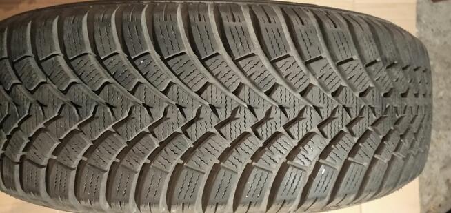 Opony zimowe Falken 215/60/16