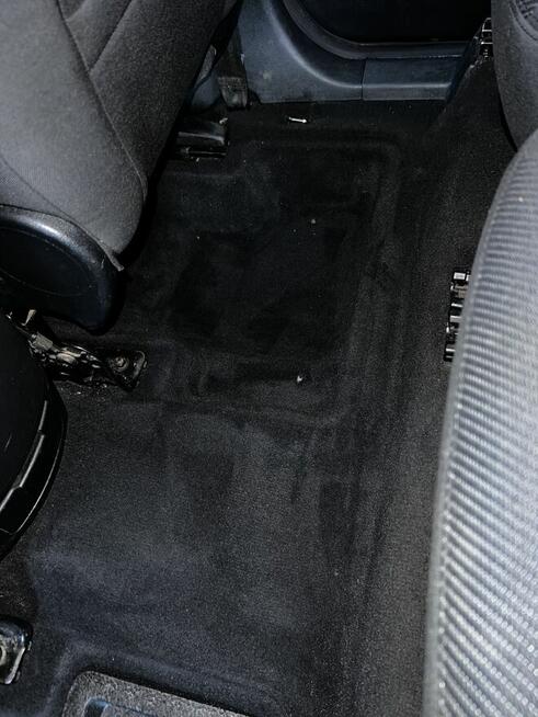 Profesjonalne czyszczenie mebli i tapicerki samochodowej