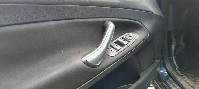 sprzedam forda mondeo MK4 na części kod lakieru E6