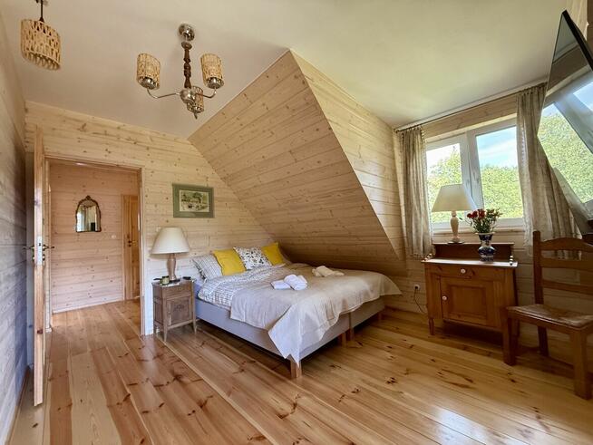 Dom szkieletowy z tynkiem glinianym – 200 m od jeziora Serwy