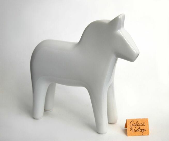 Koń szwedzki, porcelana, biały konik, figurka, Szwecja folk