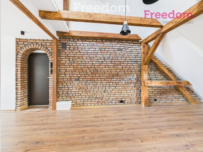 Klimatyczne mieszkanie na poddaszu w kamienicy