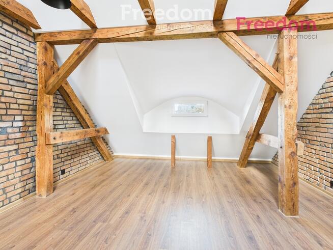 Klimatyczne mieszkanie na poddaszu w kamienicy