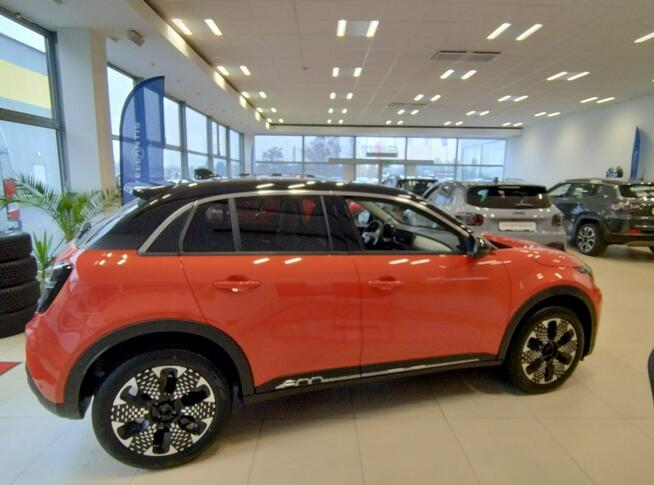 Fiat 600 1.2DCT 110KM La Prima pomarańczowy z czarnym dachem