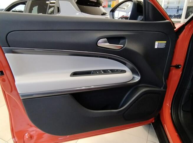 Fiat 600 1.2DCT 110KM La Prima pomarańczowy z czarnym dachem