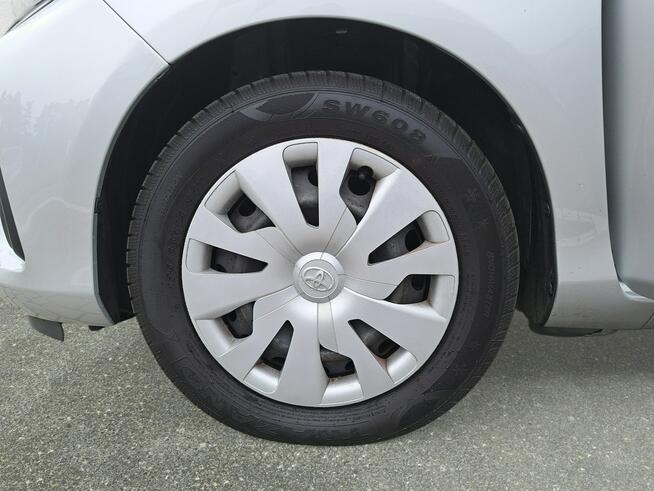 Toyota Yaris Ekonomiczny hatchback do miasta !