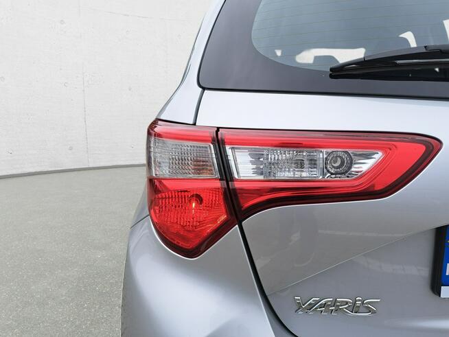 Toyota Yaris Ekonomiczny hatchback do miasta !