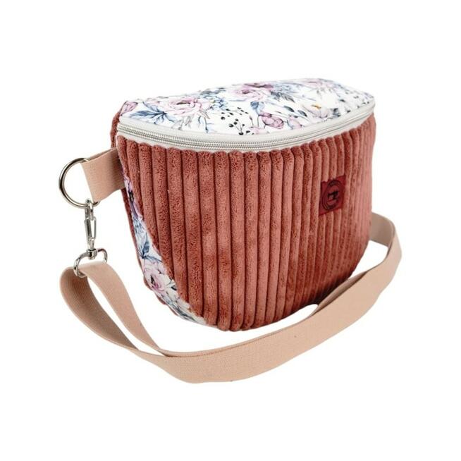 Torebka-Nerka Sztruksowa Brudny Róż z motywem Kwiatów – handmade