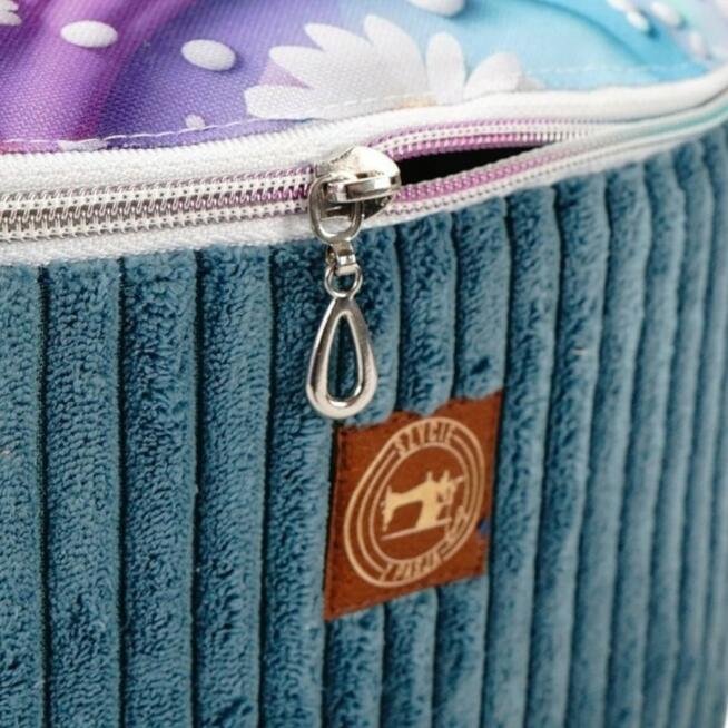 Torebka-Nerka Sztruksowa Morska z motywem Kwiatów – Stokrotkowe Marzenia